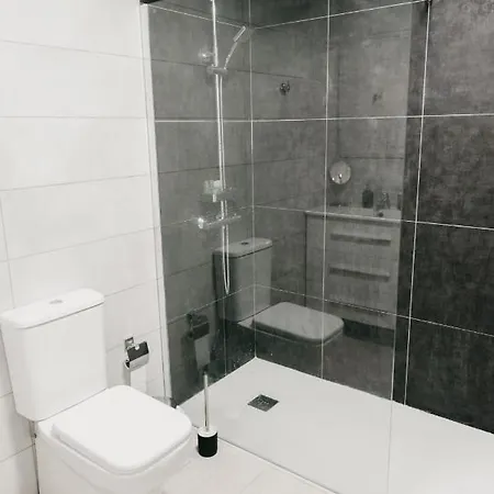 Flatguest Casa Marela * Beach * 2bdr * Wifi Lejlighed